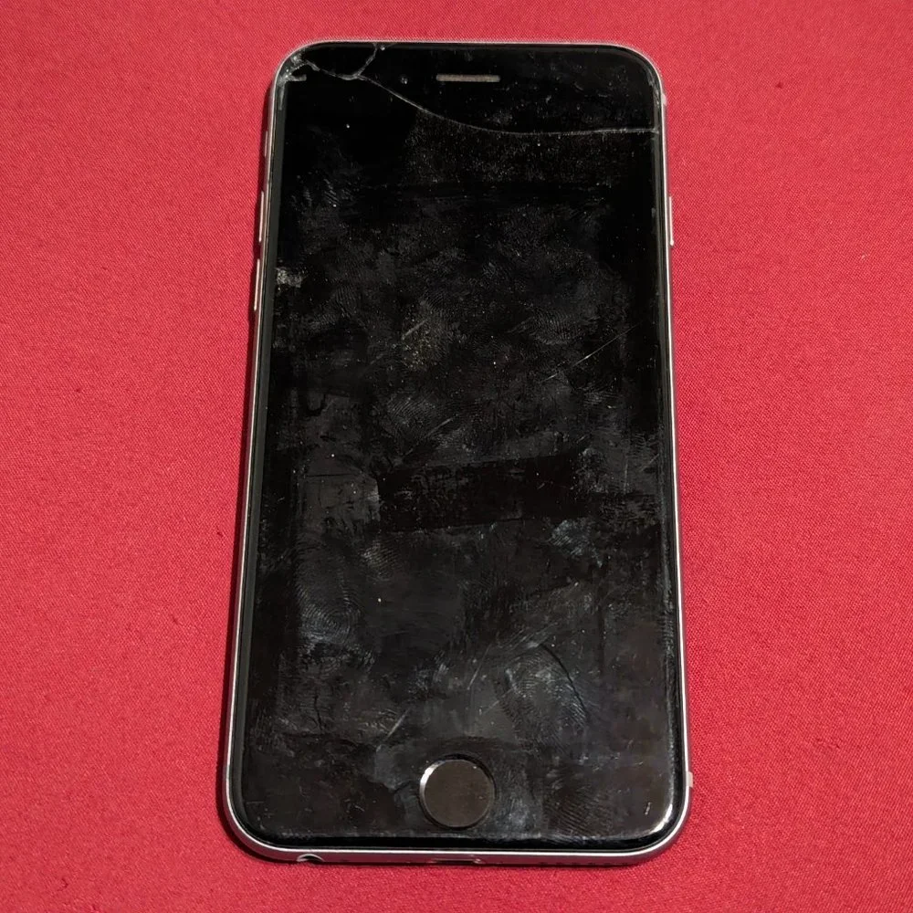 iPhone 6 (A1549) - 64 GB #29 (For parts)***